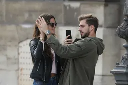 Deze pikante foto's bewijzen het: Kevin Trapp heeft héérlijke WAG