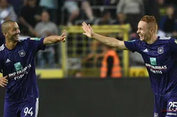 Zeer opvallende toeschouwer tijdens Supercup in Anderlecht