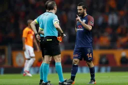 Ongeziene megaschorsing voor Arda Turan