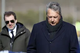 Van Holsbeeck blijft invloed hebben op Anderlecht: "Hij moet spelen!"