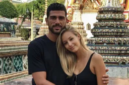 WAG van Pellè viert het nieuwe jaar in deze sexy bikini (Foto's)