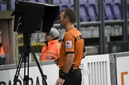 "Coucke strooit met geld en dan redt de VAR Anderlecht"