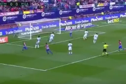 Fenomenaal! Yannick Carrasco doet het wéér (Video)