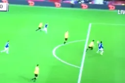 Kijk eens wie hier na een maand weer scoort in Premier League! (Video)