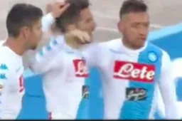Mertens graait ook zijn doelpuntje mee (Video)