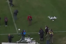 Dit doen Argentijnse fans als er een drone over het veld vliegt (Video)