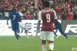 Batshuayi scoort geweldige goal (Video)