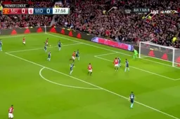 Waanzinnig doelpunt van Ibrahimovic wordt afgekeurd om onbekende reden (Video)