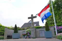 2025 05 04 meesters multi media fotos dodenherdenking helvoirt0