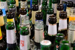 bottles-4235568_1280