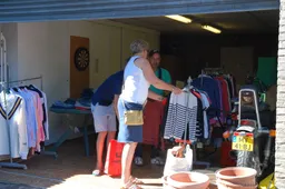 foto garagesale