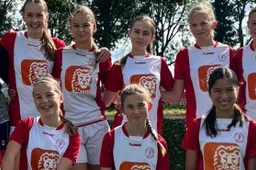 ONA 53 meidenteam