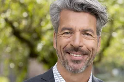 Marco Grob, foto_ Wessel Spoelde liggend