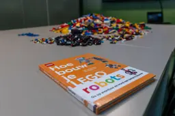 - LEGO Academy Robotics cursus