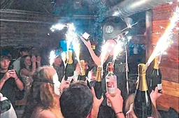 dafcc887768a334bd440fcf616ffae23,86dda4c