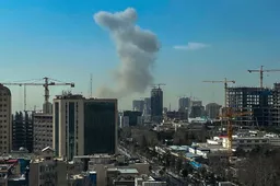 rauch-steigt-ueber-der