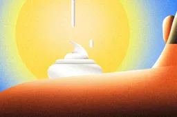 240530_applying-sunscreen_2x1-