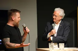 Dwingeloo Willem Vos Opening-Expositie-Willem-Vos-Harry-Tupan-in-gesprek