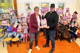 HvdT Renate Snoeijing Sander Broersma lösdoen van de Meertmaond Streektaolmaond Huus van de Taol