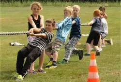 sport-en-cultuurkamp-2014-touwtrekken