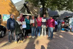 Vledder Uitreiking op kofferbakmarkt