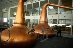 Pot stills van Karuizawa Karuizawa Distillery in Japan