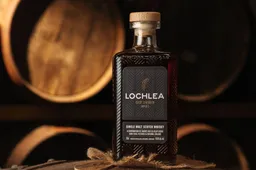 lochlea cask strength batc h3 whiskyjpg