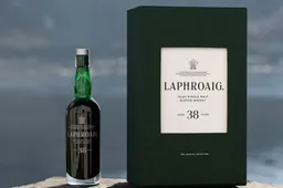 laphroaig archive collection 38 yo whisky 1jpg