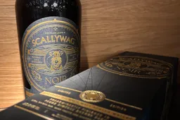 scallywag noir fles en doos