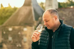 speyburn distillery euan henderson distillery manager nosing dram outside landscapejpg