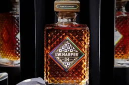 IW Harper 34 Year Old Kentucky Straight bourbon