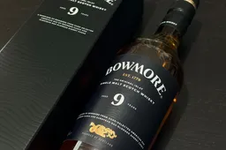Bowmore 9Year Old whisky Review fles en doos