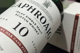 Laphroaig 10 year old sherry oak finish