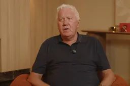 Schermopname_14-3-2026_212346_www.youtube.com