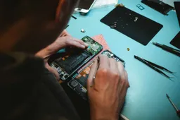 repaircafe - kilian-seiler-PZLgTUAhxMM-unsplash
