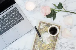 marble-desk-with-objects