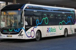 3840px-2024-01-20_Station_Hengelo_RRReis_4944_lijn_13_Hengelo_Slangenbeek(1)(1)
