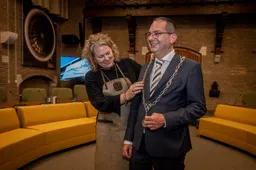 Ambtsketen_2025-6003