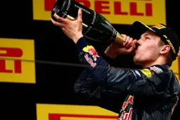 Horner denkt dat Kvyat zijn hoofd moest leegmaken na Verstappen-deceptie in 2016