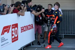 Villeneuve vindt tijdstraf Verstappen te licht: 'Vijf seconden is véél te weinig'