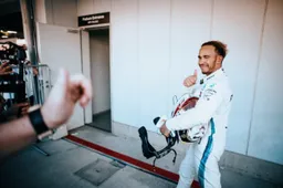 Hamilton toont bewondering voor Schumacher: ‘Ik probeerde hem niet eens in te halen’
