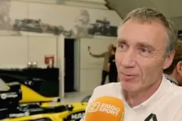 Bell reageert op Verstappen: 'Bij Max moet alles snel want hij is jong en heeft haast'