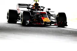 Verstappen: 'Denk dat Honda op pure snelheid Renault al heeft ingehaald'