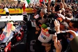 Verstappen geeft duidelijk antwoord bij Plooij: 'Interesseert mij geen zak'