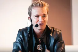 Rosberg over samenwerking met Schumacher: 'Ik was onzichtbaar tijdens strategiebesprekingen'