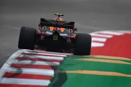 Newey heeft 'gladde kerbs' geopperd om minder schade door kerbs te krijgen