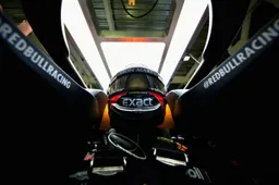 Verstappen start goed in Mexico: 'Hun motoren missen hier iets meer vermogen'