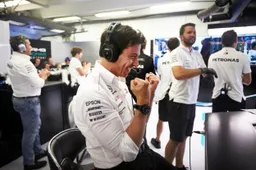 Haug over Hamilton vs Rosberg: 'Scenario zou je als Hollywoodfilm niet geloven'