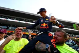 Doornbos over gevecht Verstappen-Hamilton: 'Lewis intimideerde eventjes'
