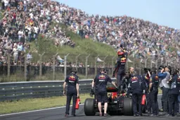 Van Oranje over GP Zandvoort: 'Ongekend wat Max doet, dankzij hem staan we hier'